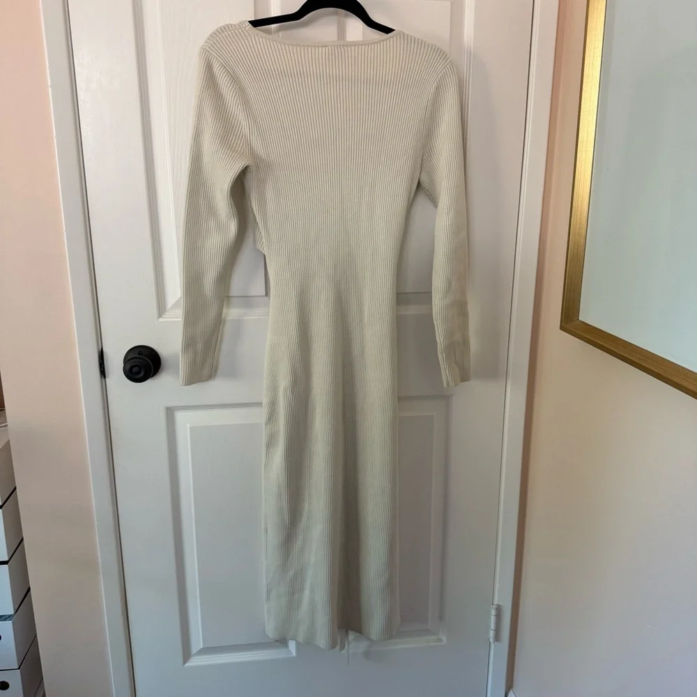 NWT Abercrombie & Fitch long sleeve wrap midi sweater dress cream Large petite - Picture 10 of 12